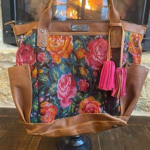 Nena and Co The Perfect Bag Full